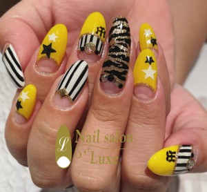 438F9277-